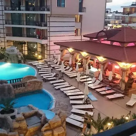 Апартамент С 1-Й Спальней В 50 Метрах От Пляжа! Apartament