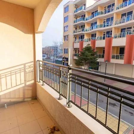 Апартамент С 1-Й Спальней В 50 Метрах От Пляжа! *